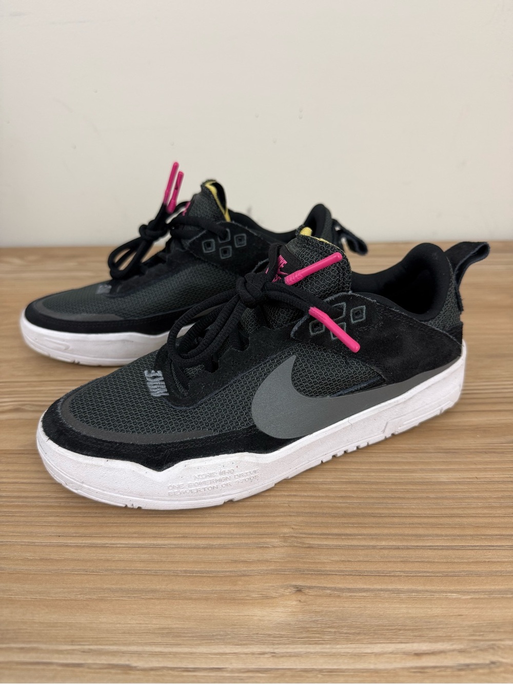 Nike SB Day One Youth FN4210-002 Kids Skate Shoes